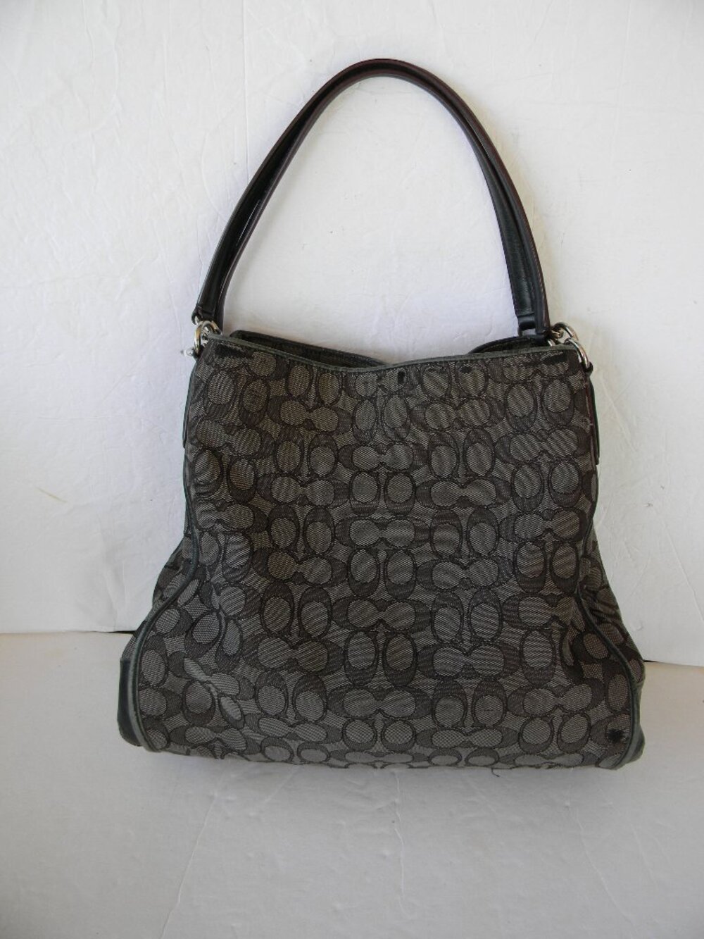 COACH BLACK/GRAY SIGNATURE LOGO CANVAS/LEATHER TRIM PHOEBE SHOULDER BAG AS IS!